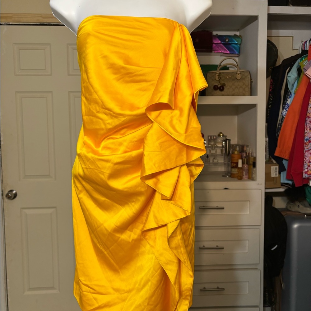 Elegant Yellow Strapless Dress